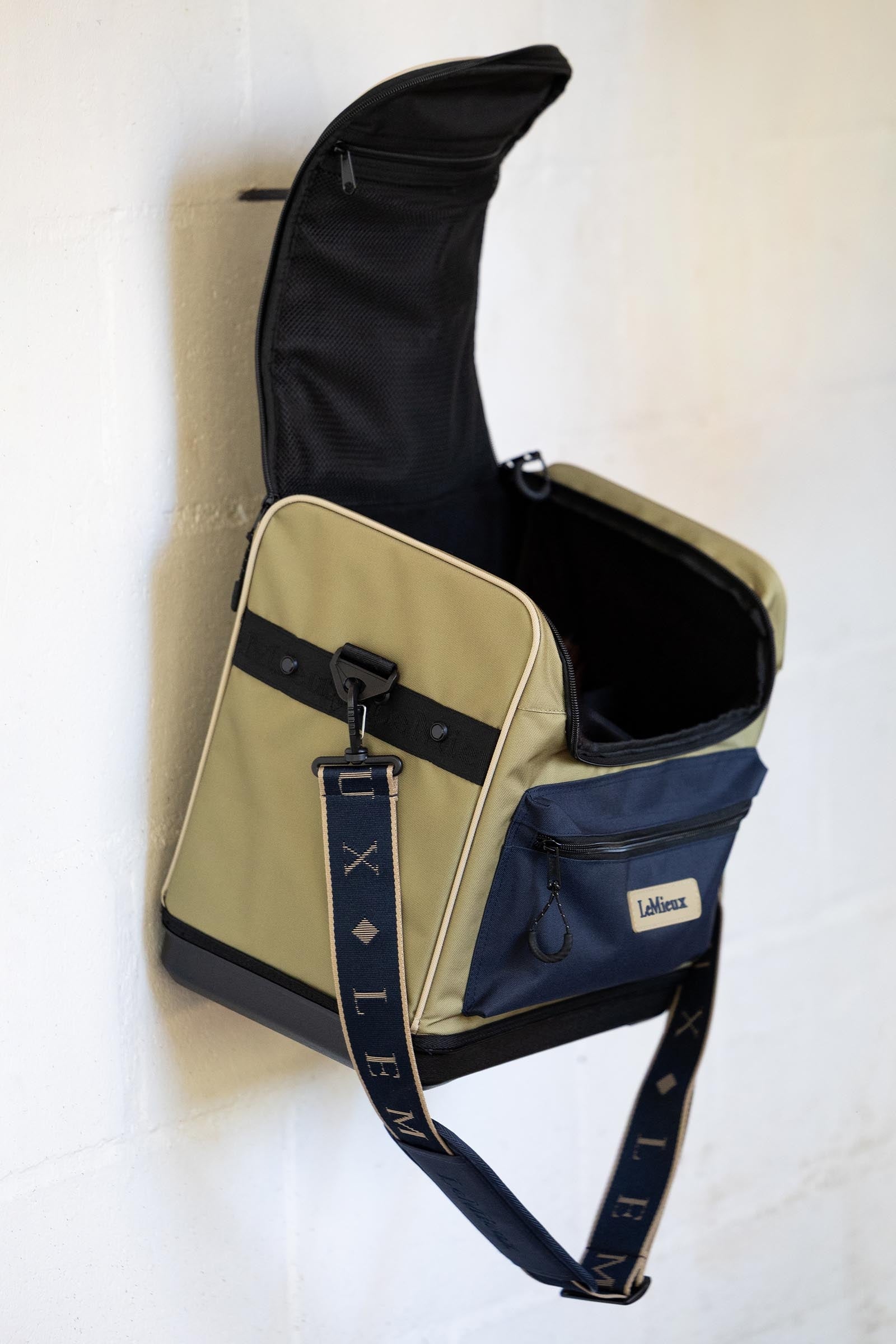 LeMieux Elite Pro Grooming Bag Accessories