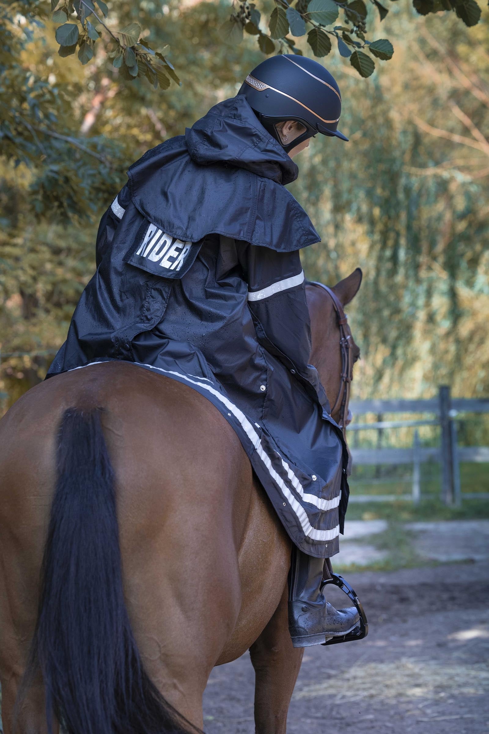 EQUITHÈME RiderCoat Long Raincoat Women’s Riding Clothing