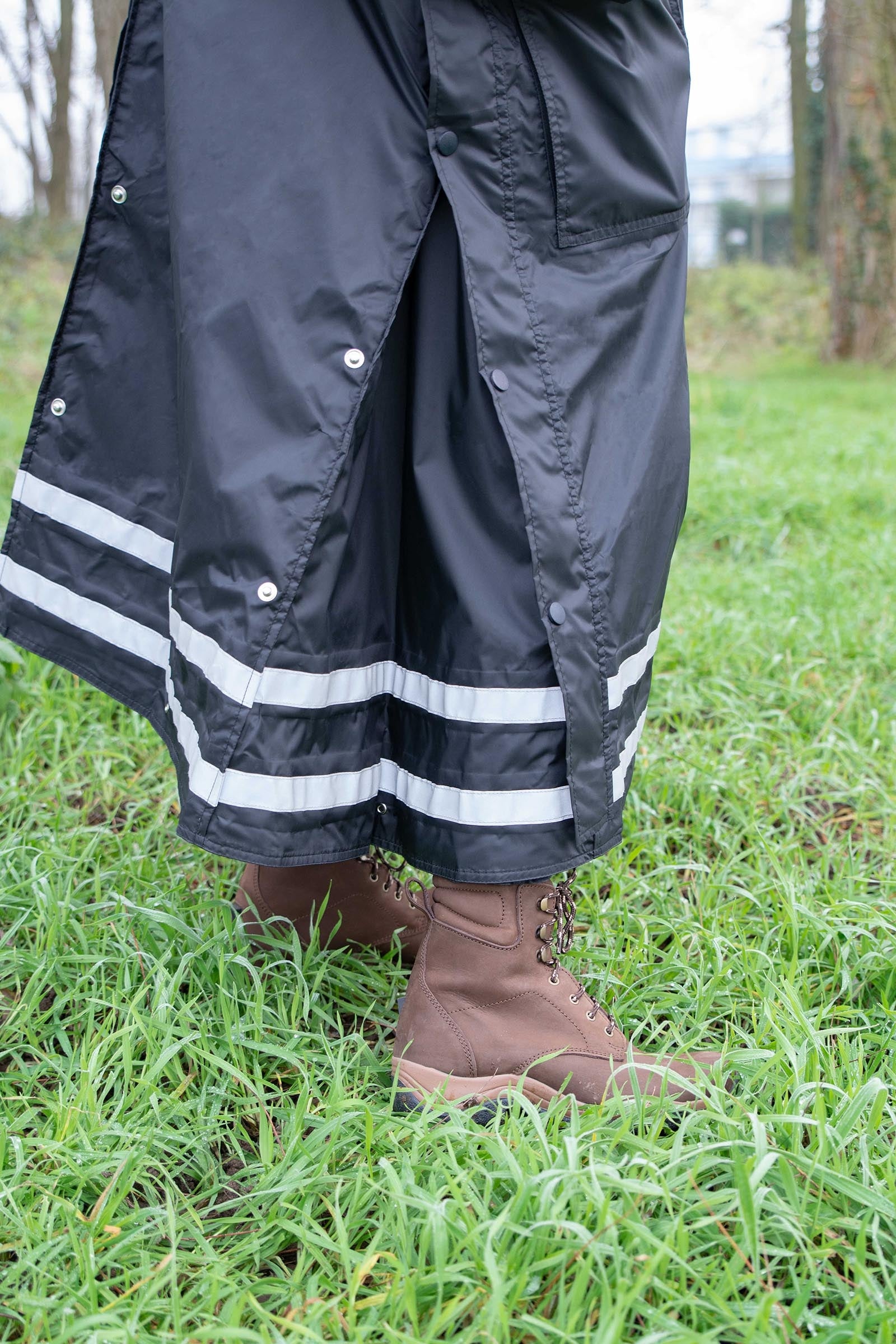 EQUITHÈME RiderCoat Long Raincoat Women’s Riding Clothing