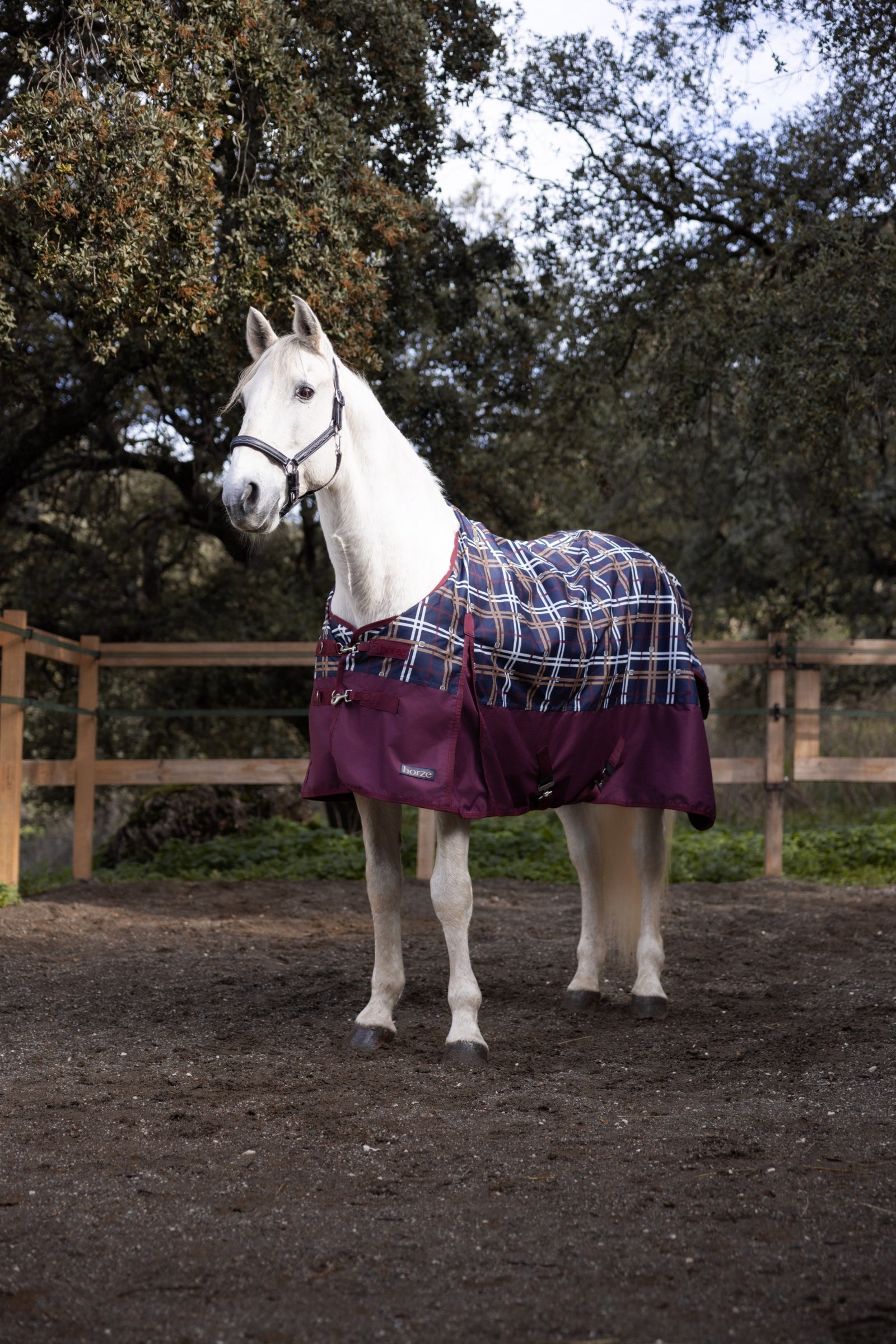 Horze Glasgow Turnout Rug with Fleece Lining and Reflective Accents, 0g Horse Rugs