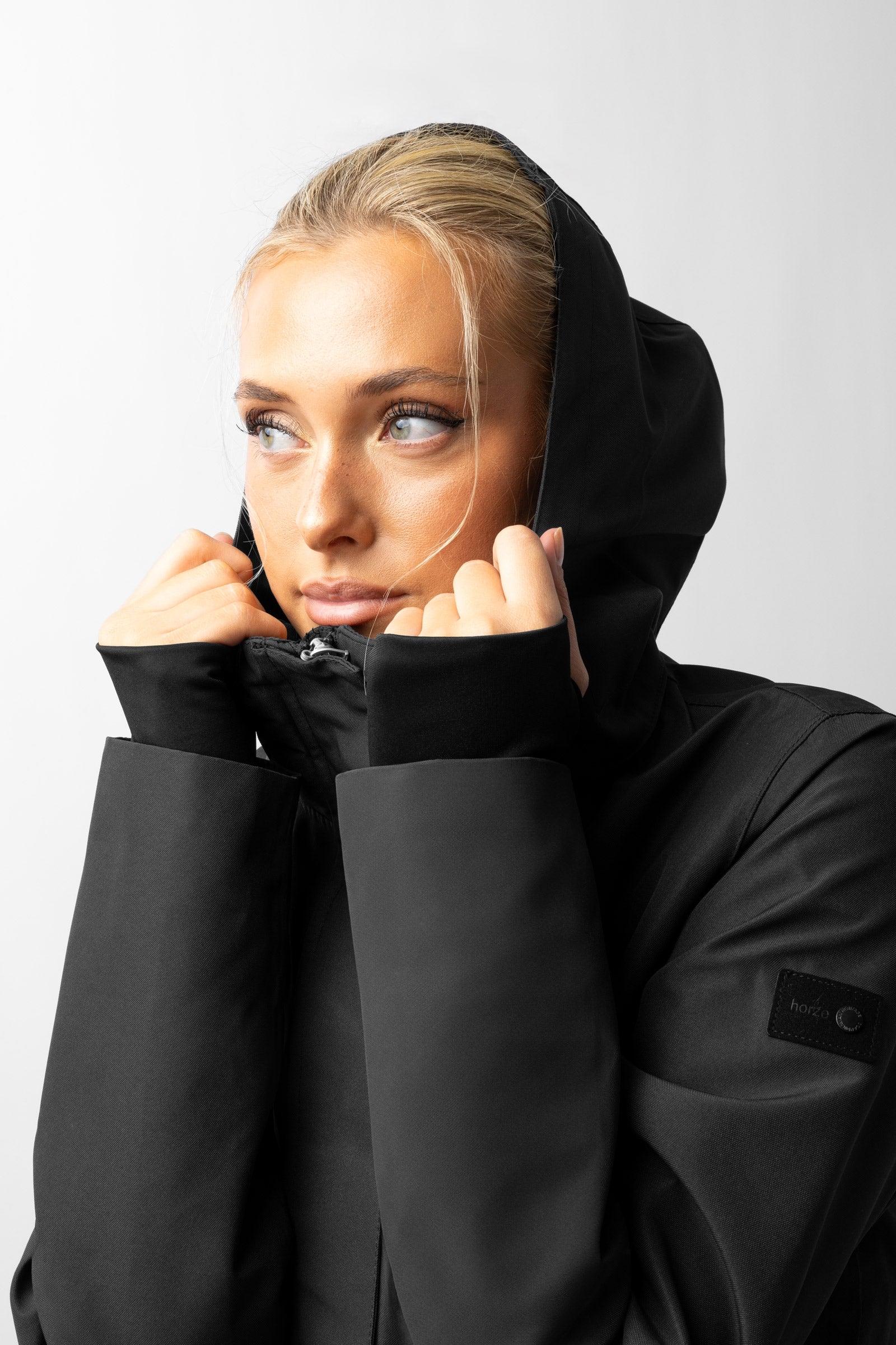 Model shot 4