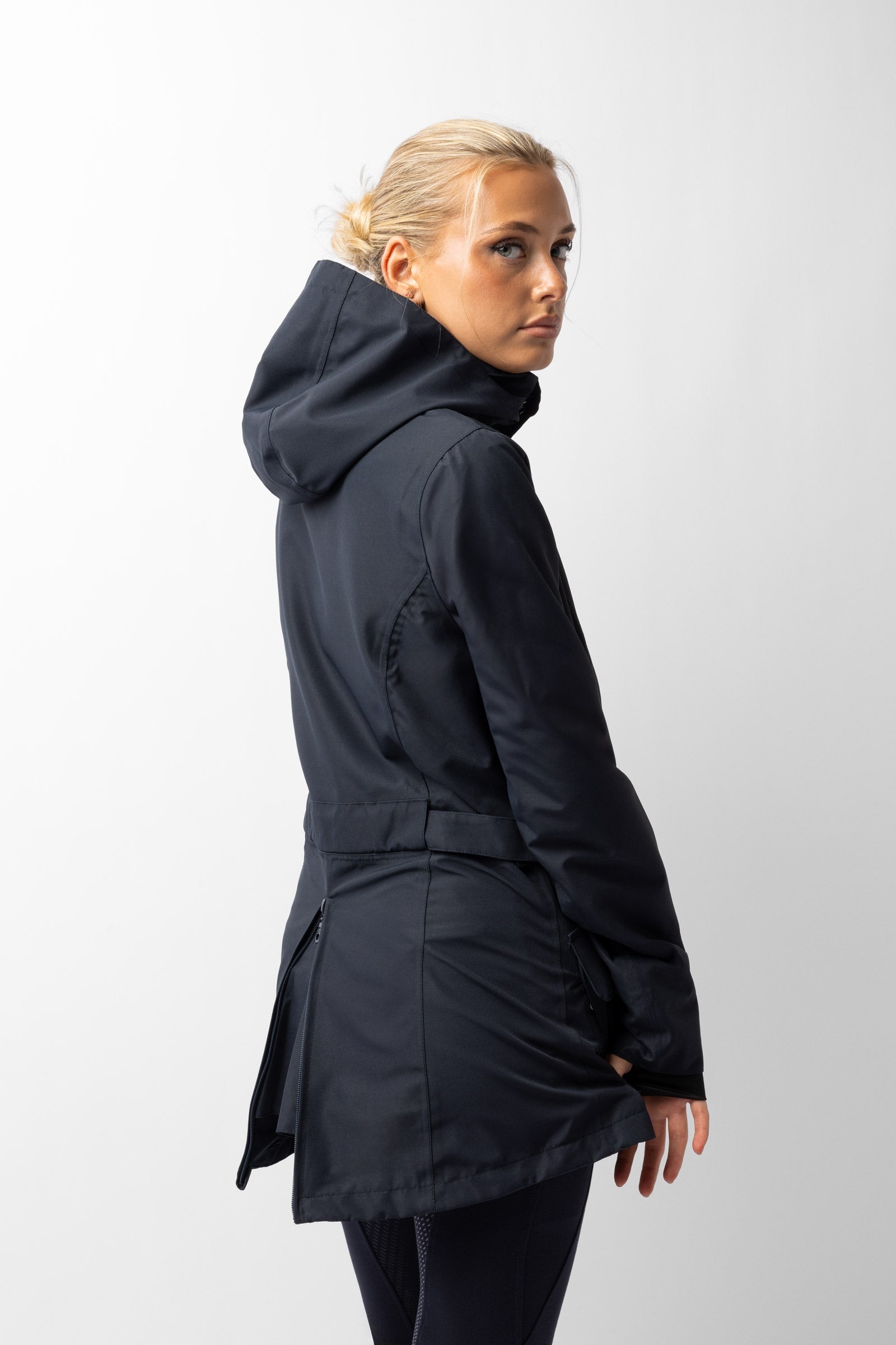 Model shot 3