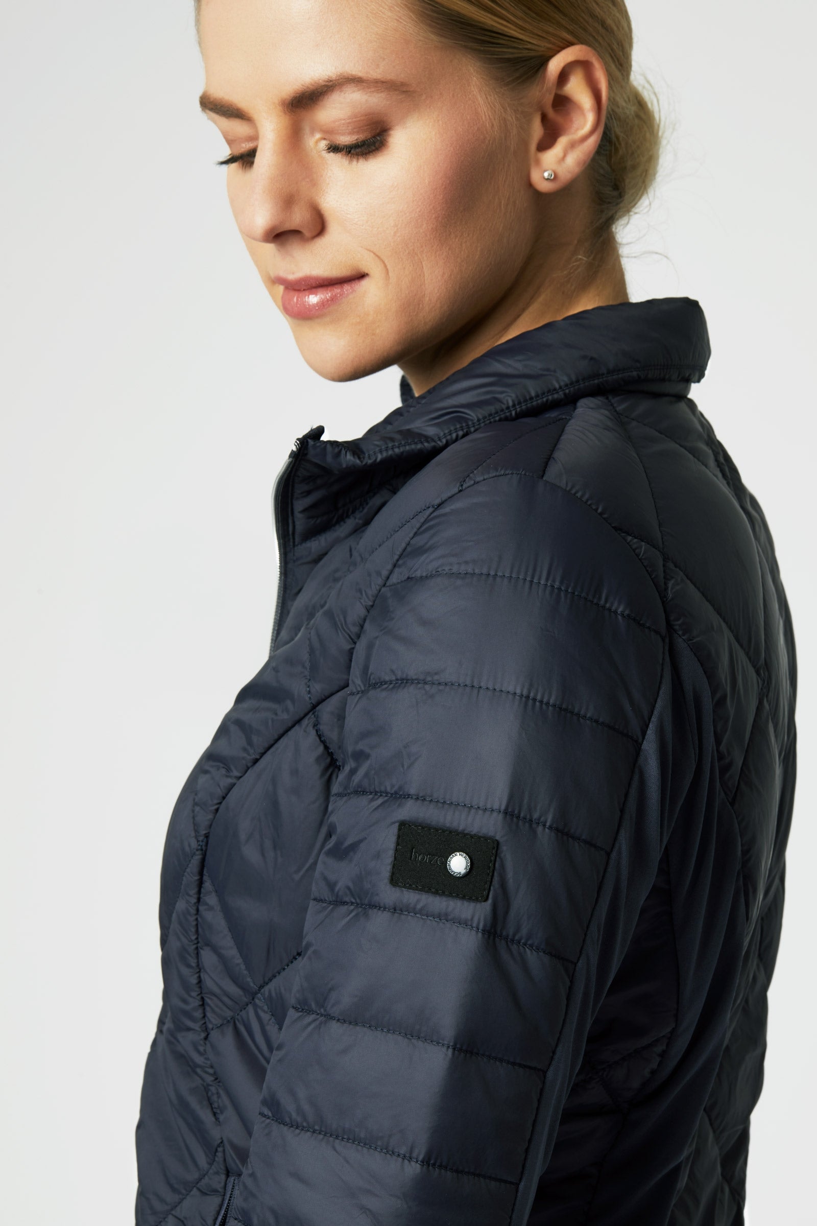 Model shot 5