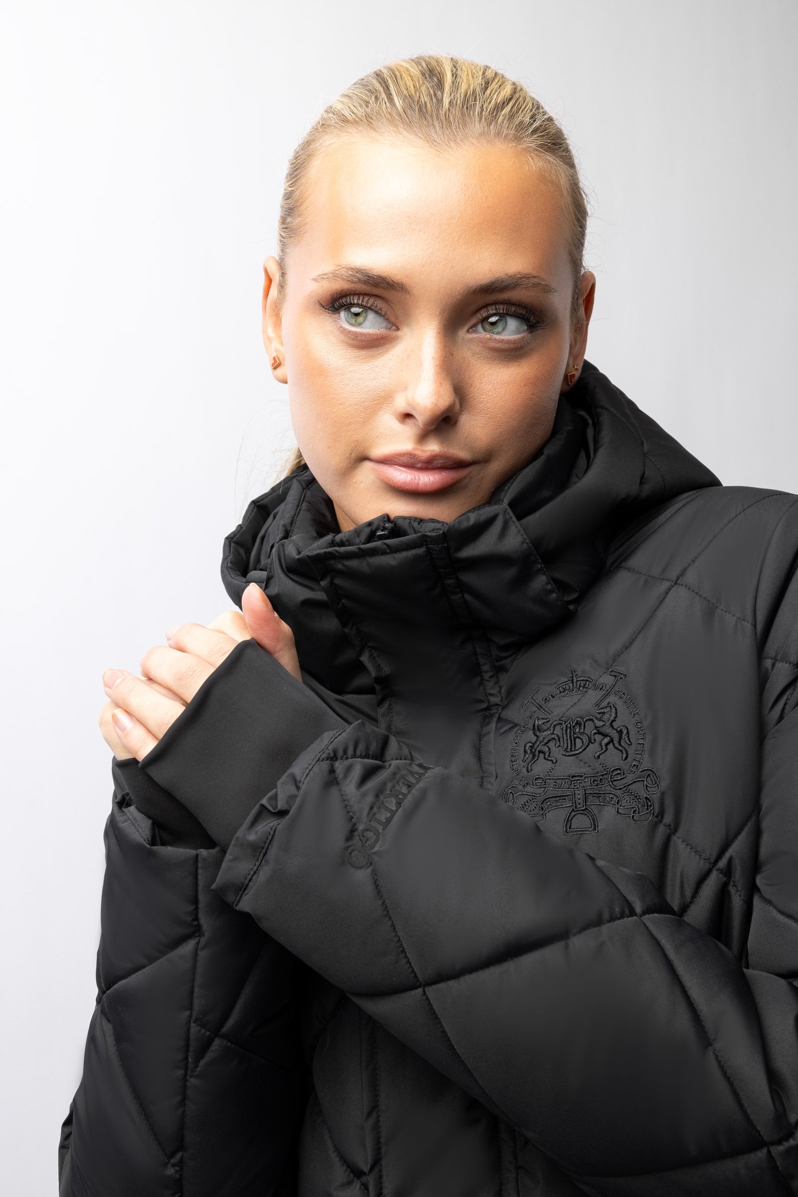 Model shot 5