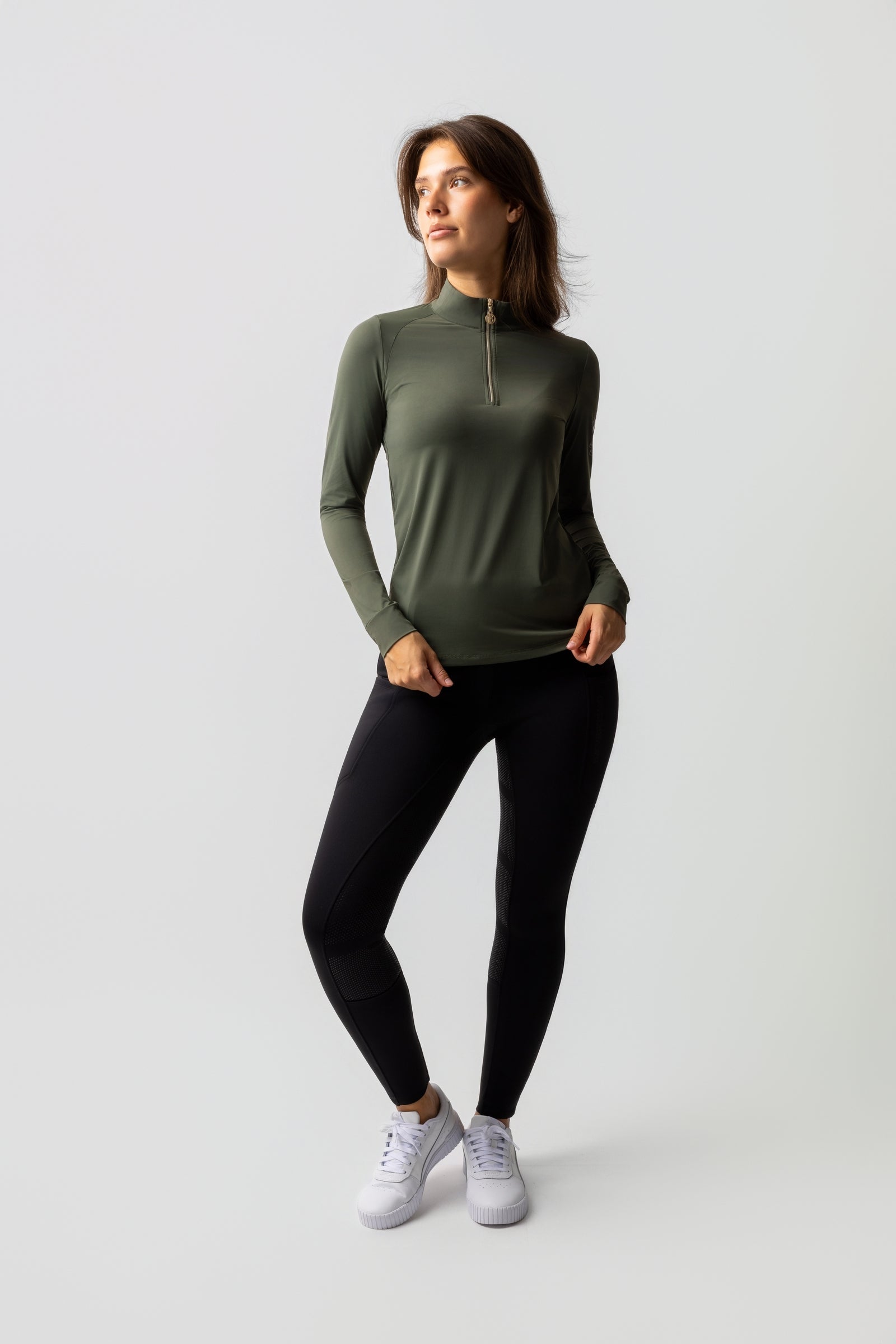 Model shot 2