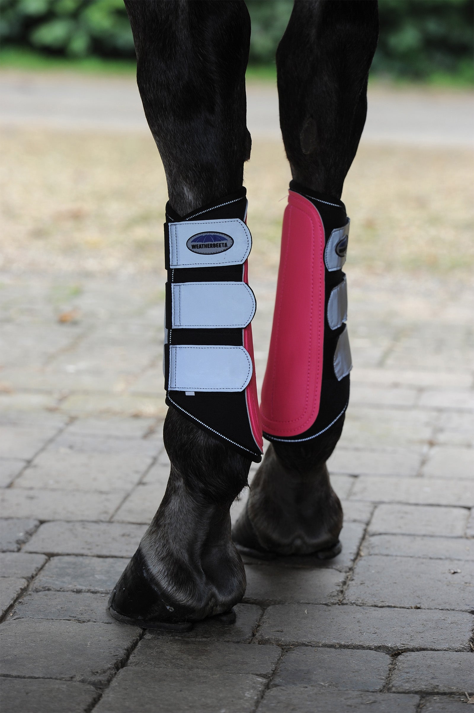 Weatherbeeta Reflective Single Lock Brushing Boots Leg & Hoof Protection