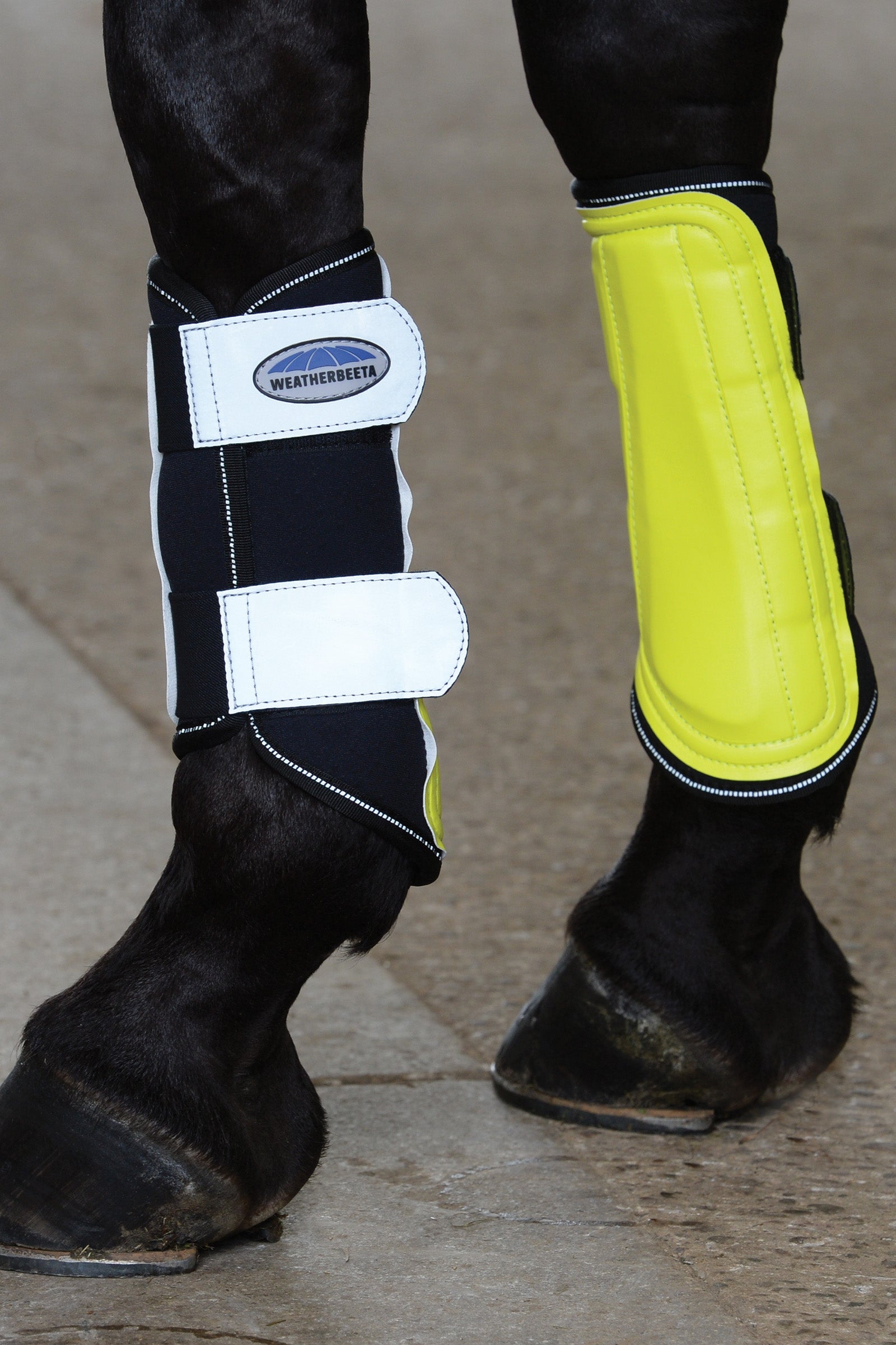 Weatherbeeta Reflective Single Lock Brushing Boots Leg Protection & Hoof Protection for Horses