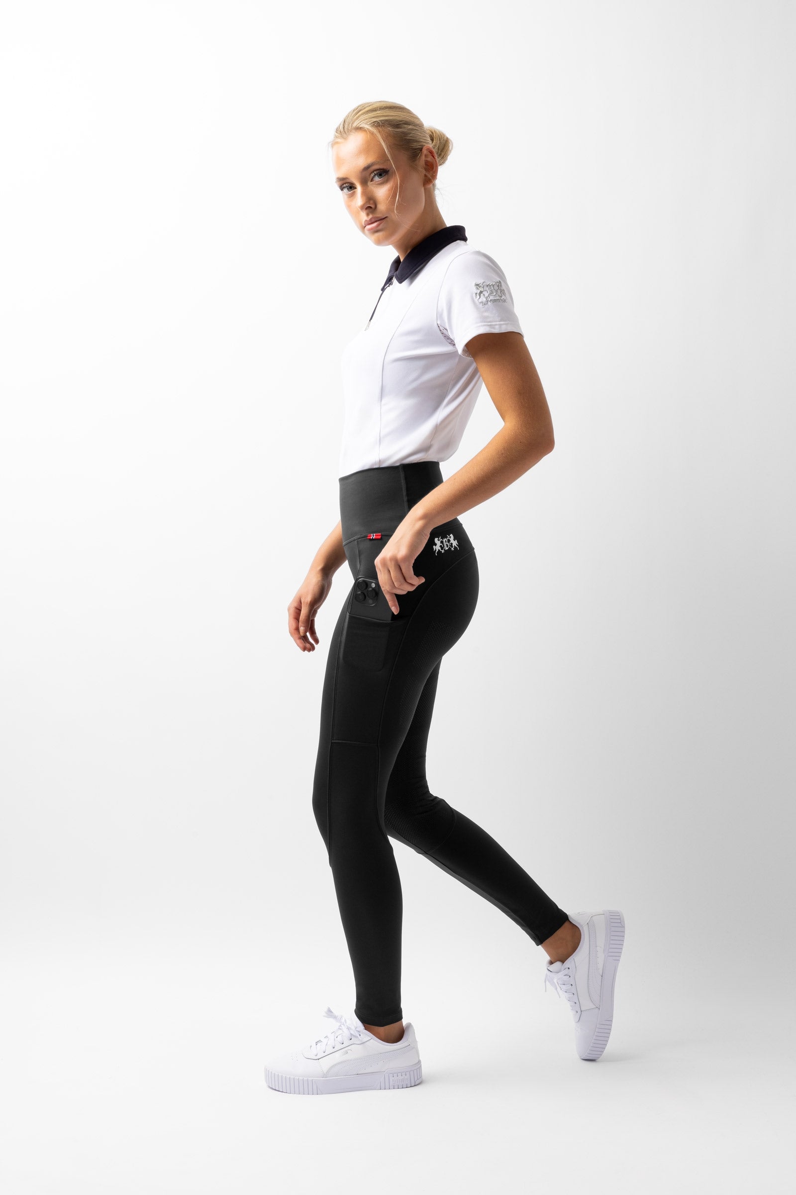 Model shot 2
