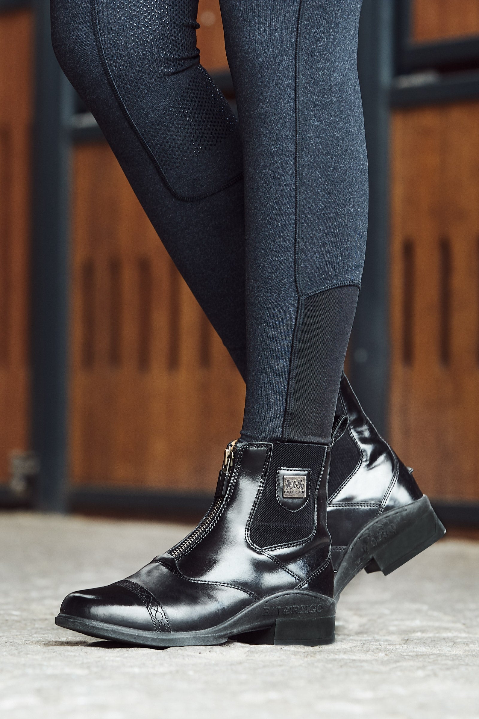B Vertigo Women's Saturn Front-Zip Leather Jodhpur Boots Riding Boots & Riding Shoes