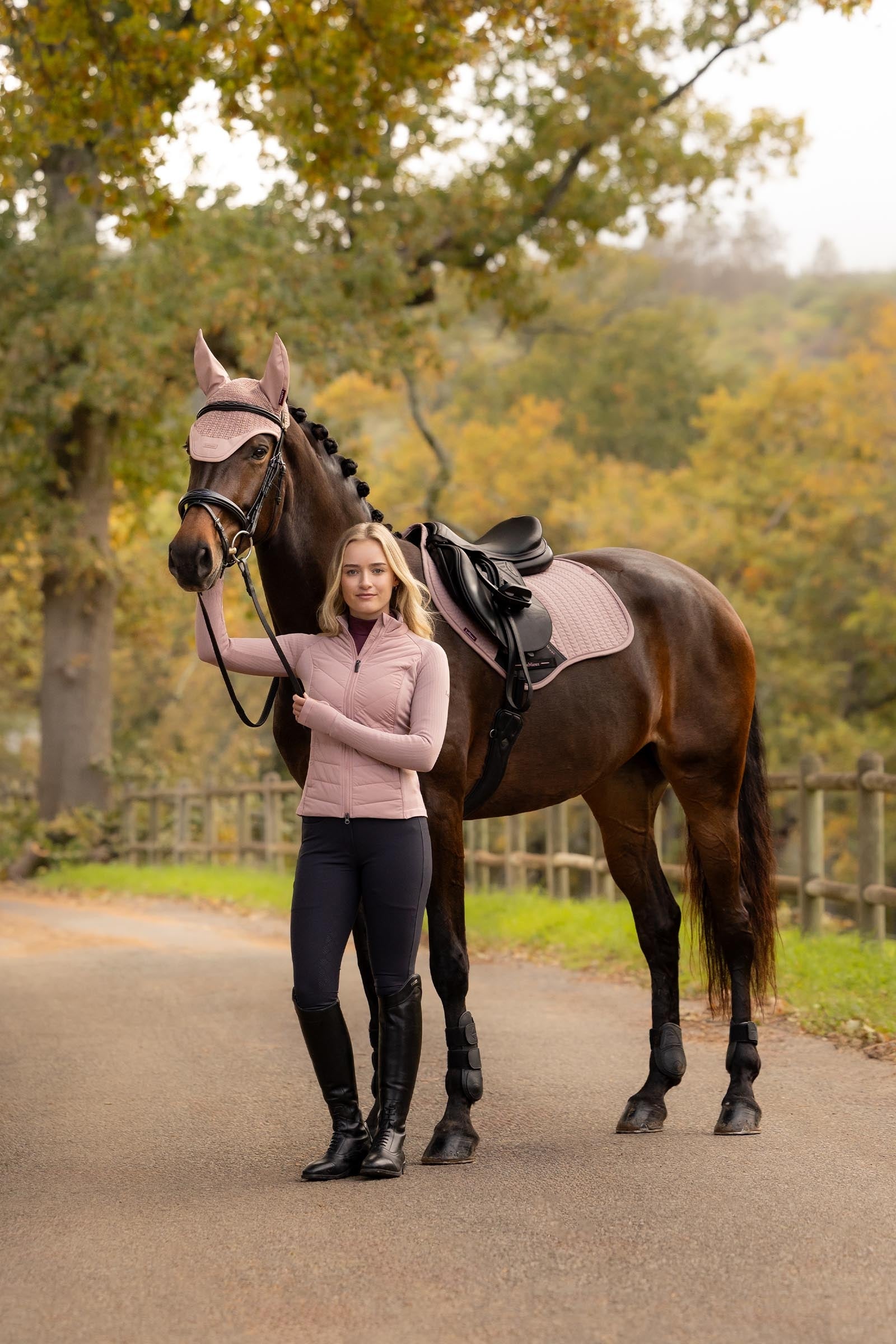 LeMieux Essence Close Contact Square Saddle Pad Saddle Pads