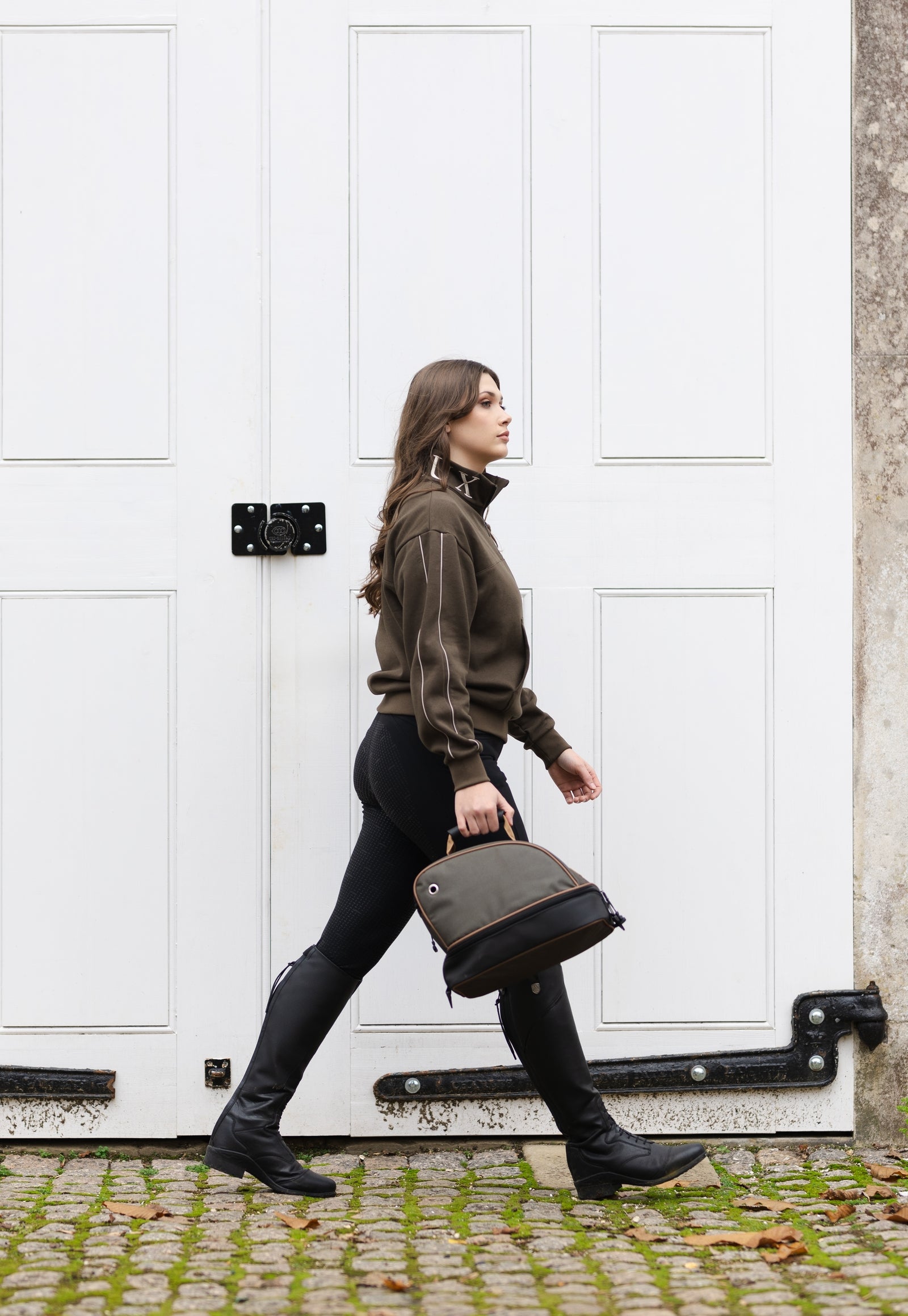 Lifestyle shot 2