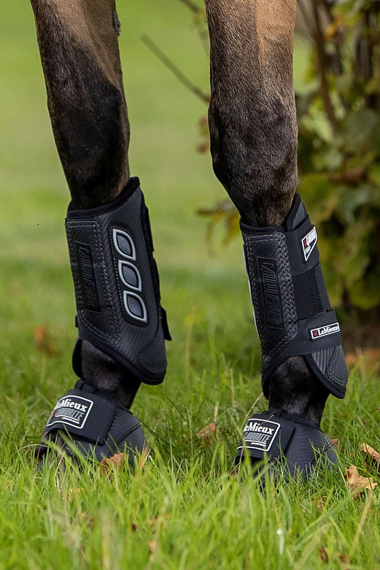 LeMieux Carbon Air XC Boot Front Leg & Hoof Protection