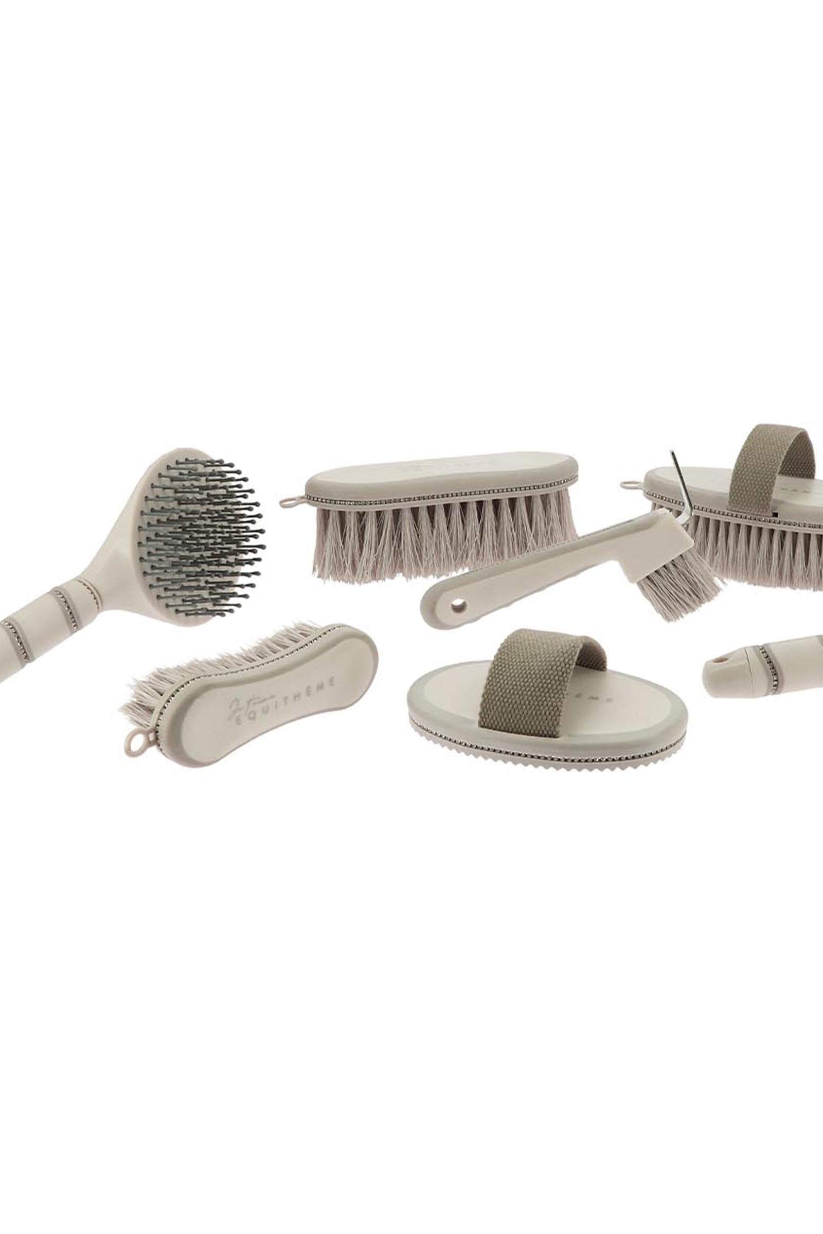 EQUITHÈME Strass Je t'aime Dandy Brush Horse Grooming Tools