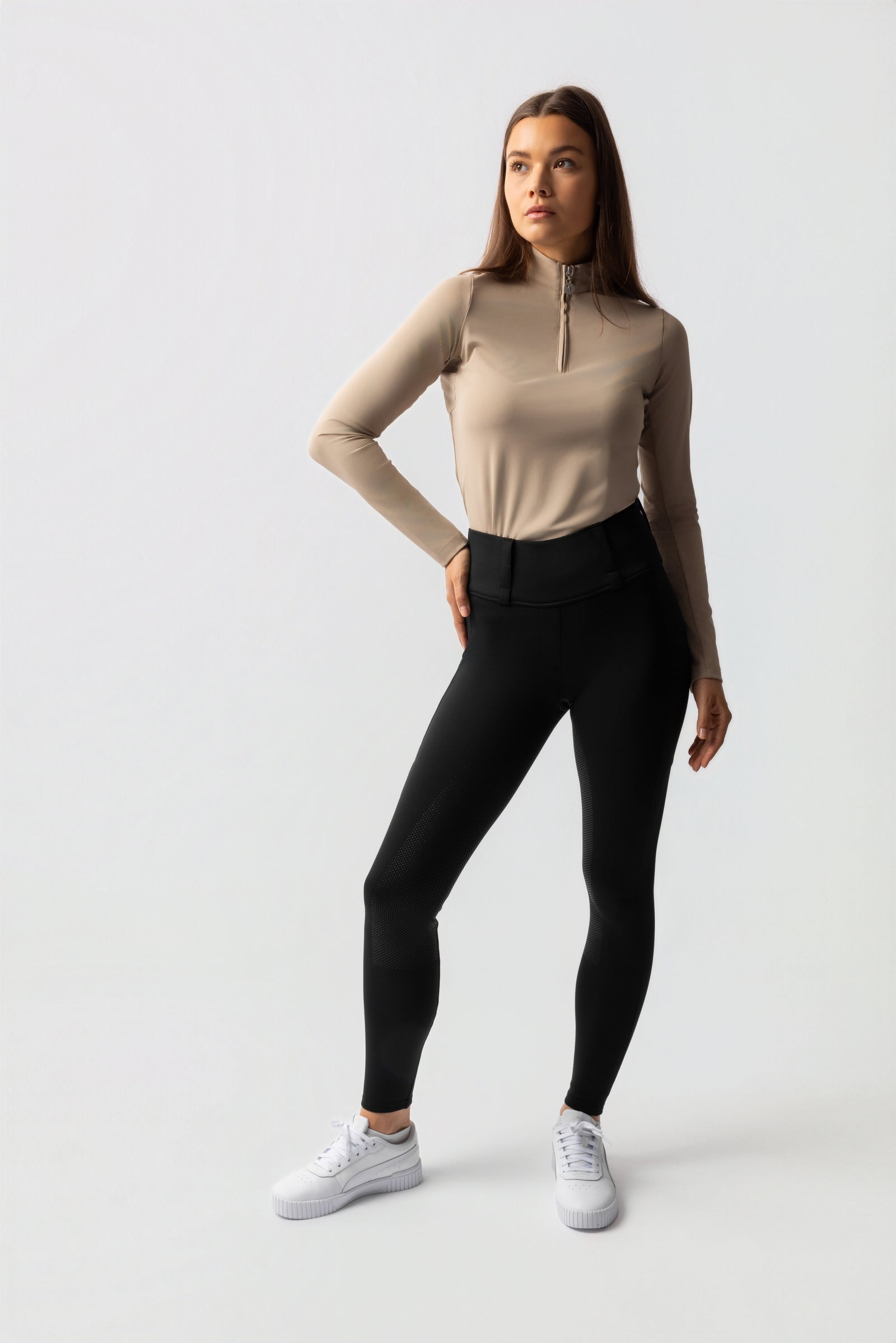 Model shot 2