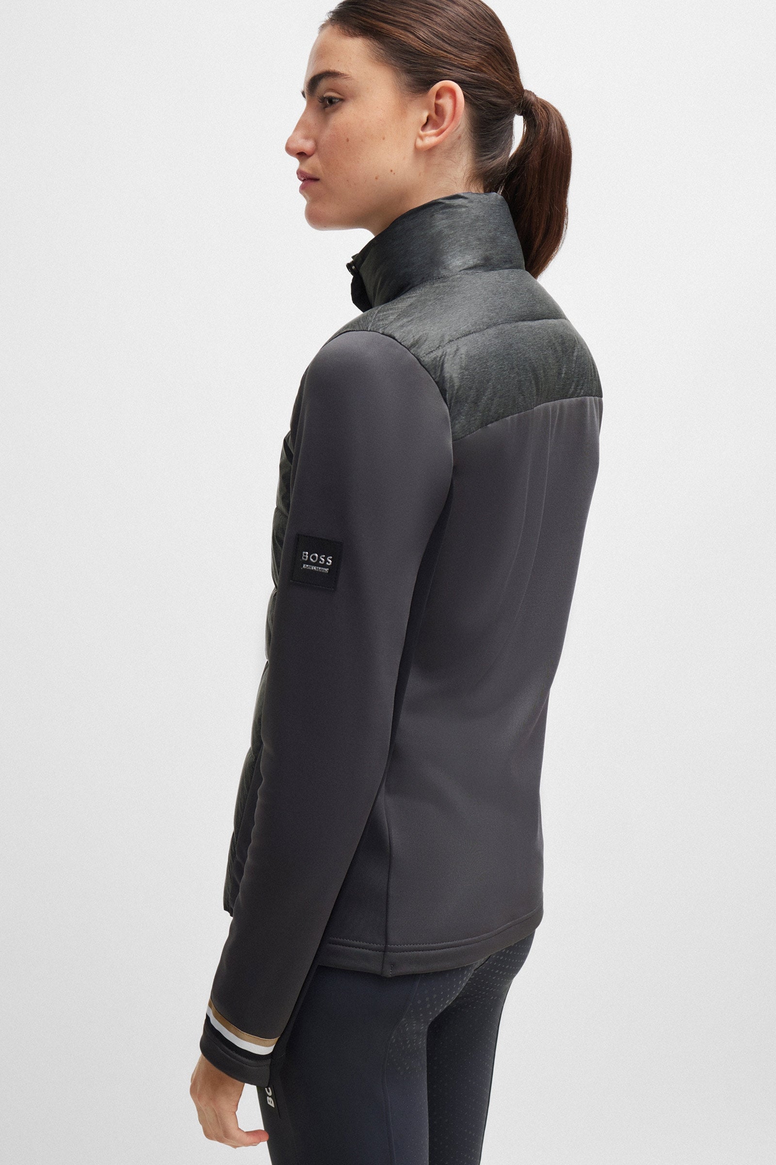 Model shot 3