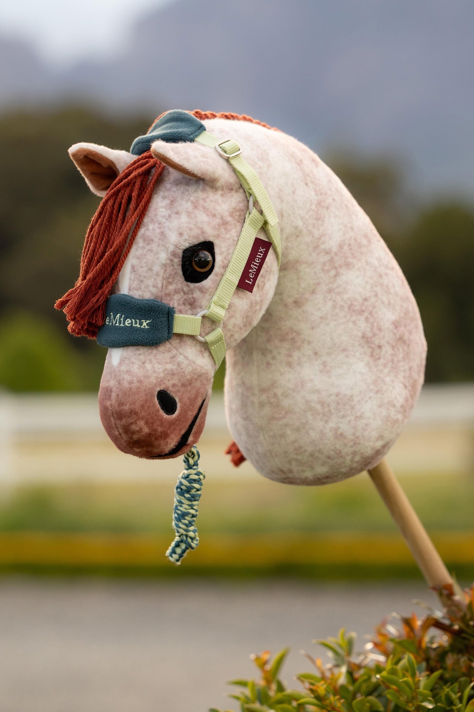 LeMieux Hobby Horse Vogue Headcollar & Leadrope Gifts & Toys