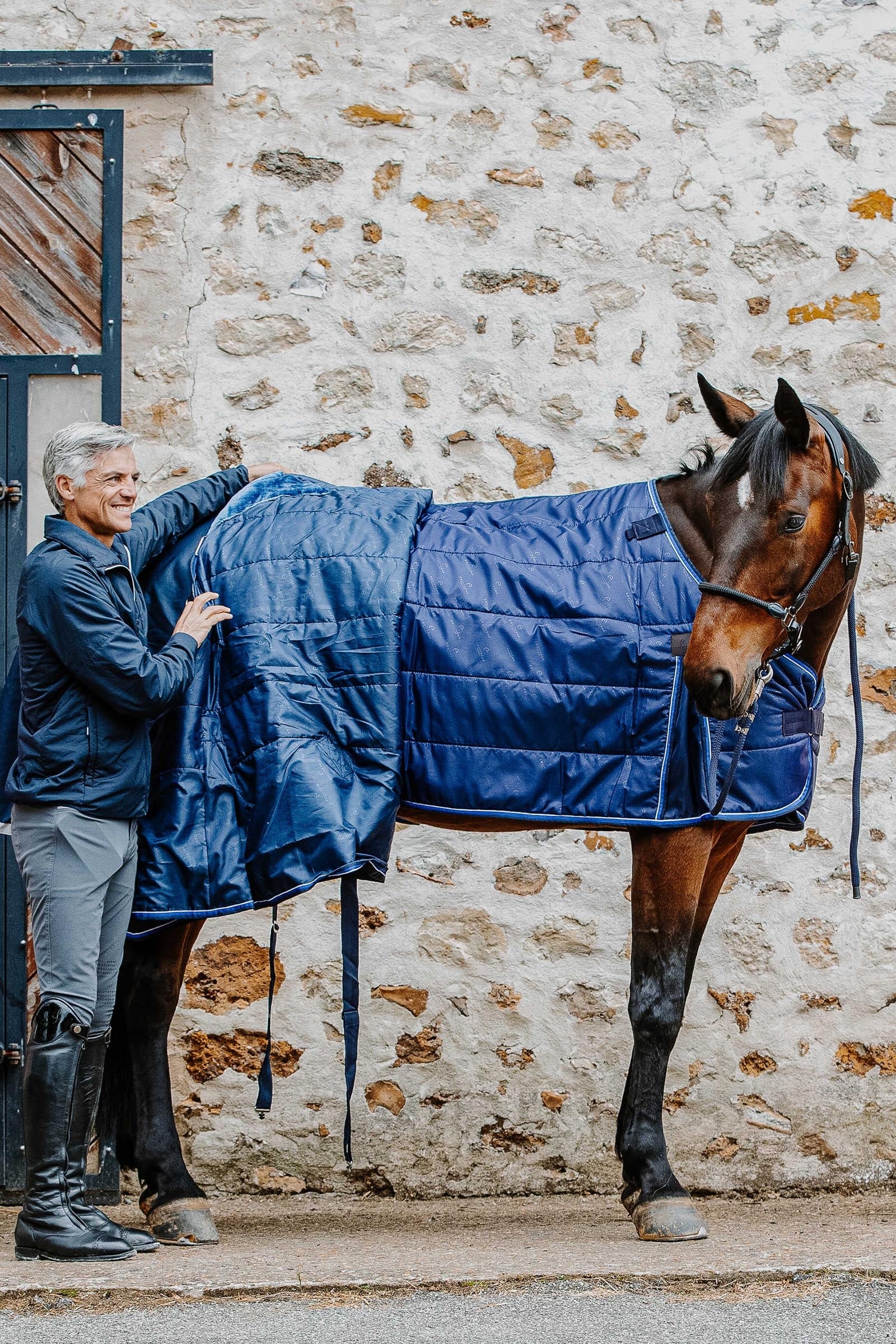 EQUITHÈME Classic 1200D Turnout Rug, 100 g Horse Rugs