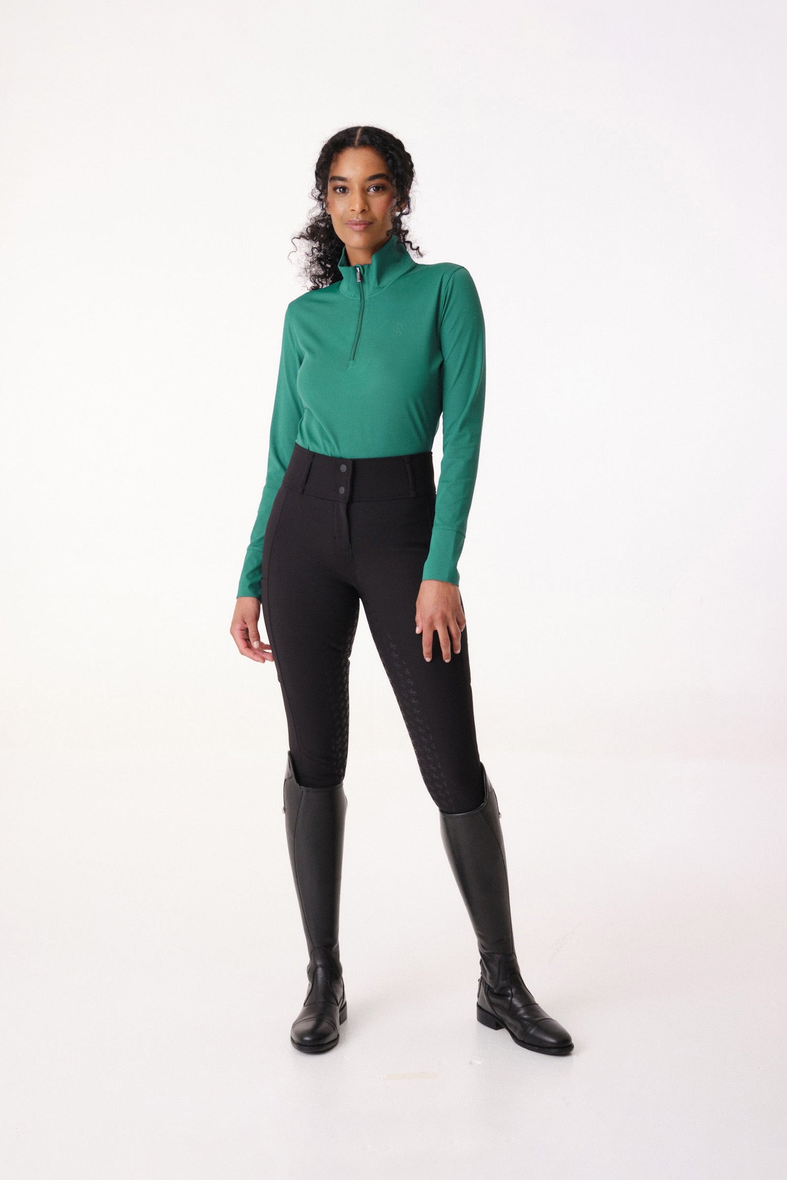 Model shot 6