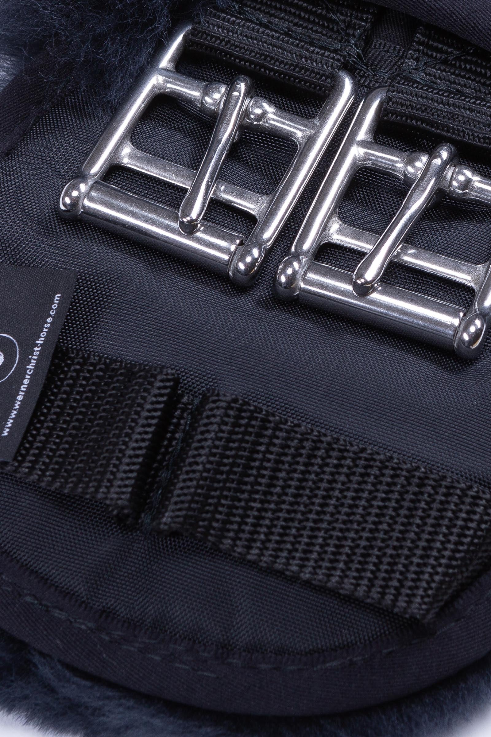 Pack shot 2