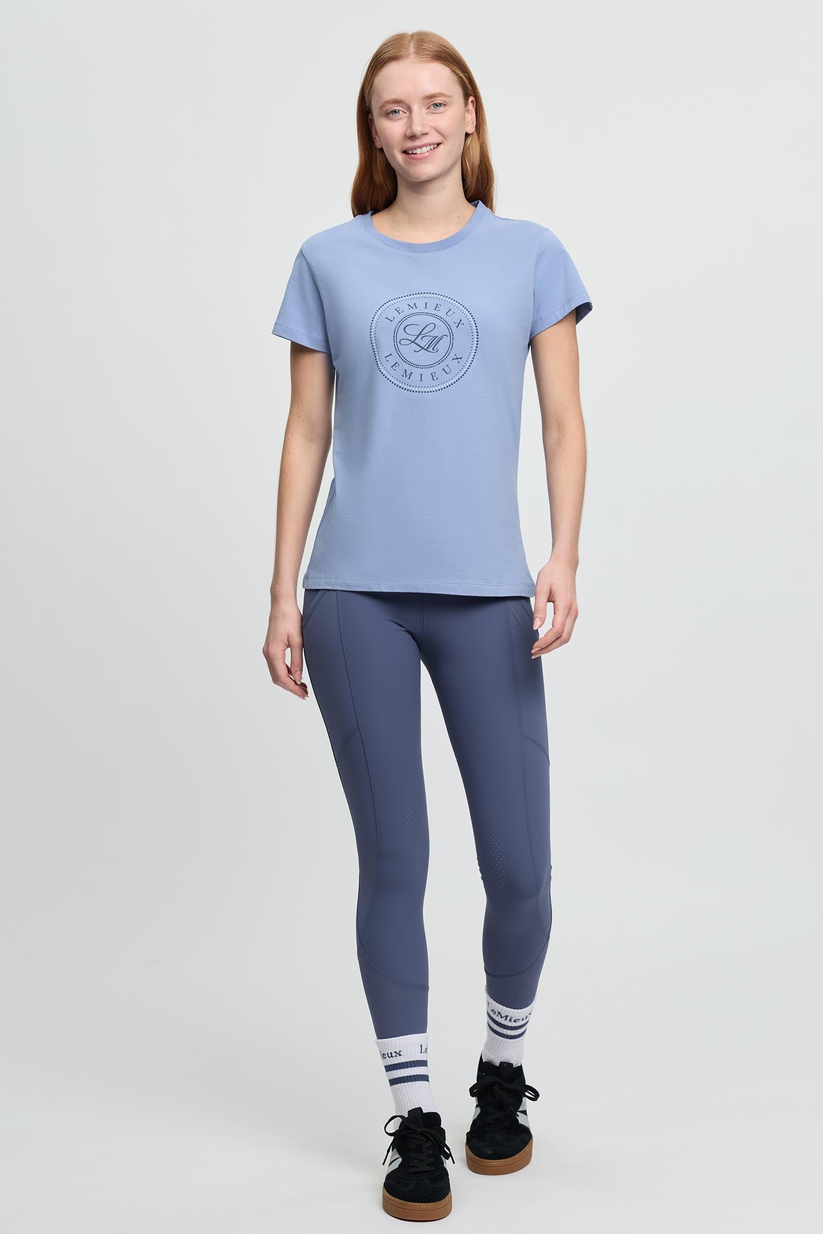 Model shot 4