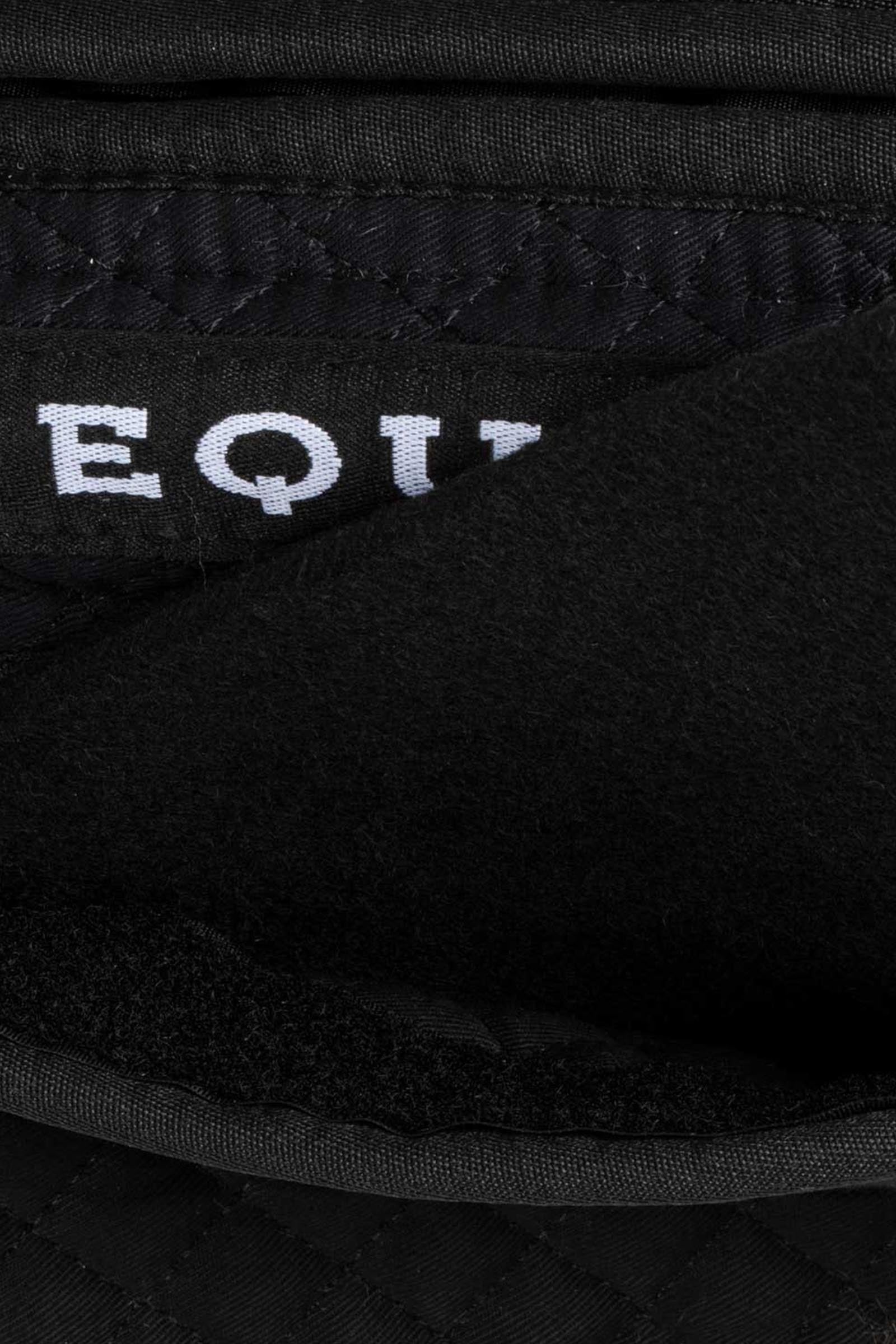 Pack shot 6