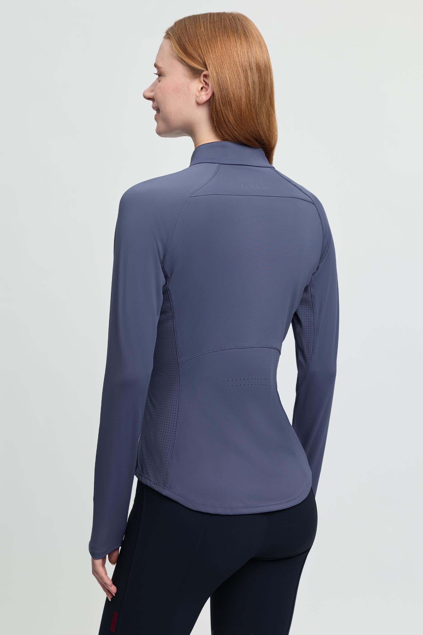 Model shot 2