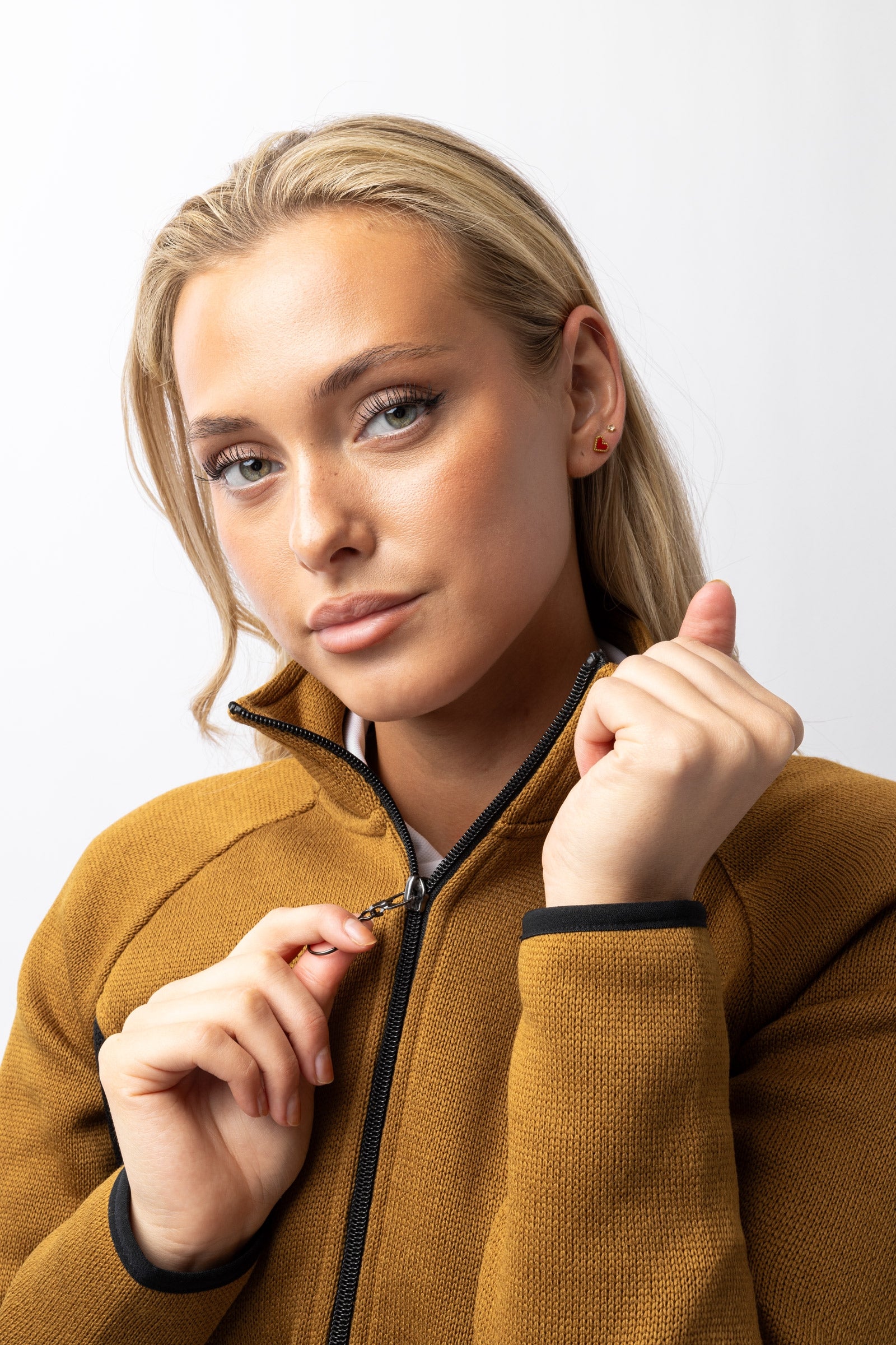 Model shot 5
