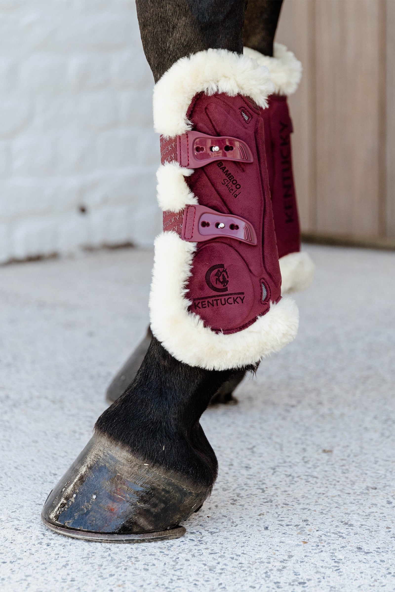 Kentucky Horsewear Vegan Sheepskin Bamboo Elastic Velvet Tendon Boots Leg & Hoof Protection