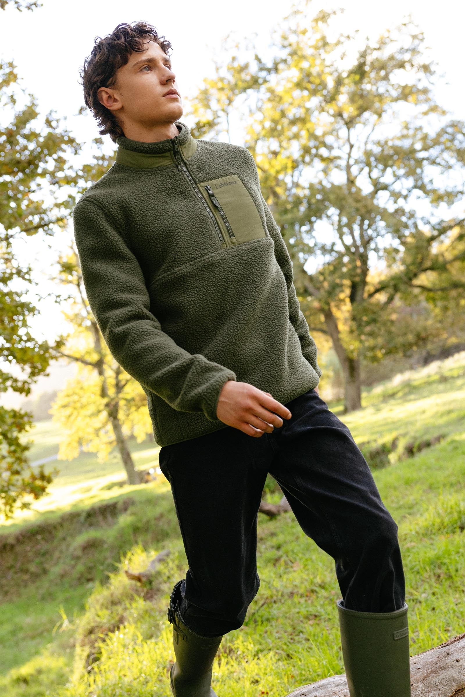 Lifestyle shot 4