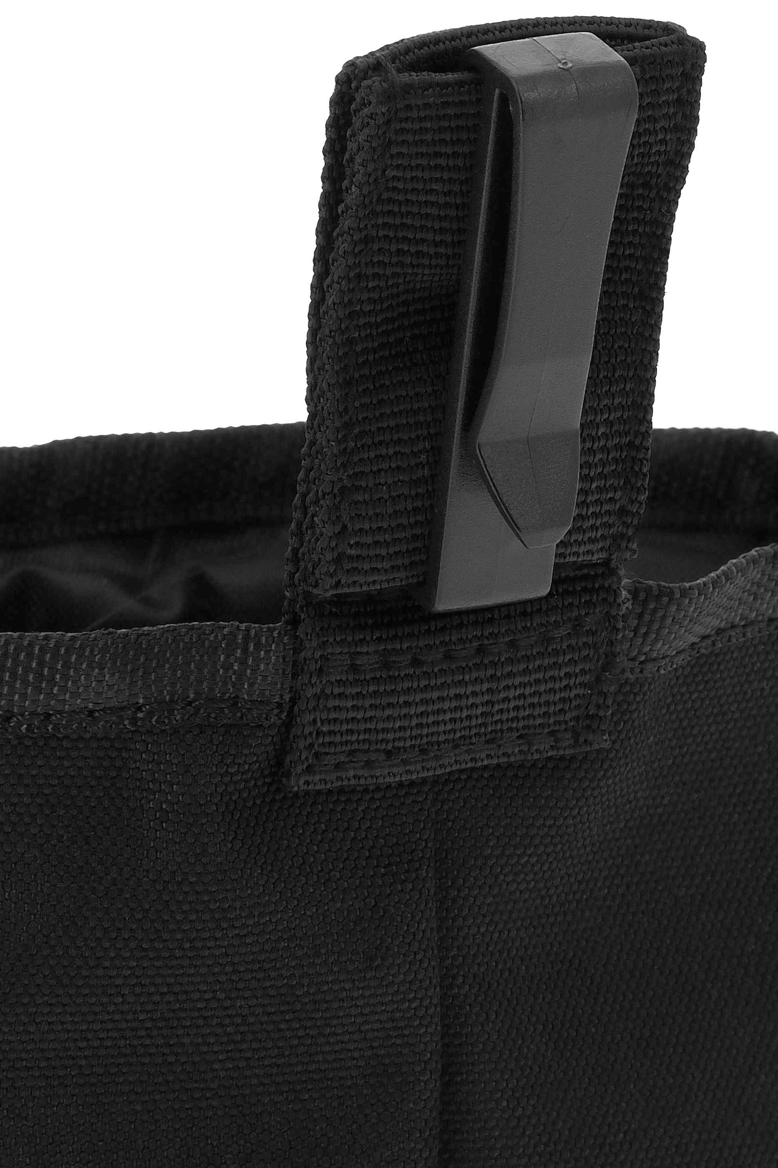 Pack shot 2