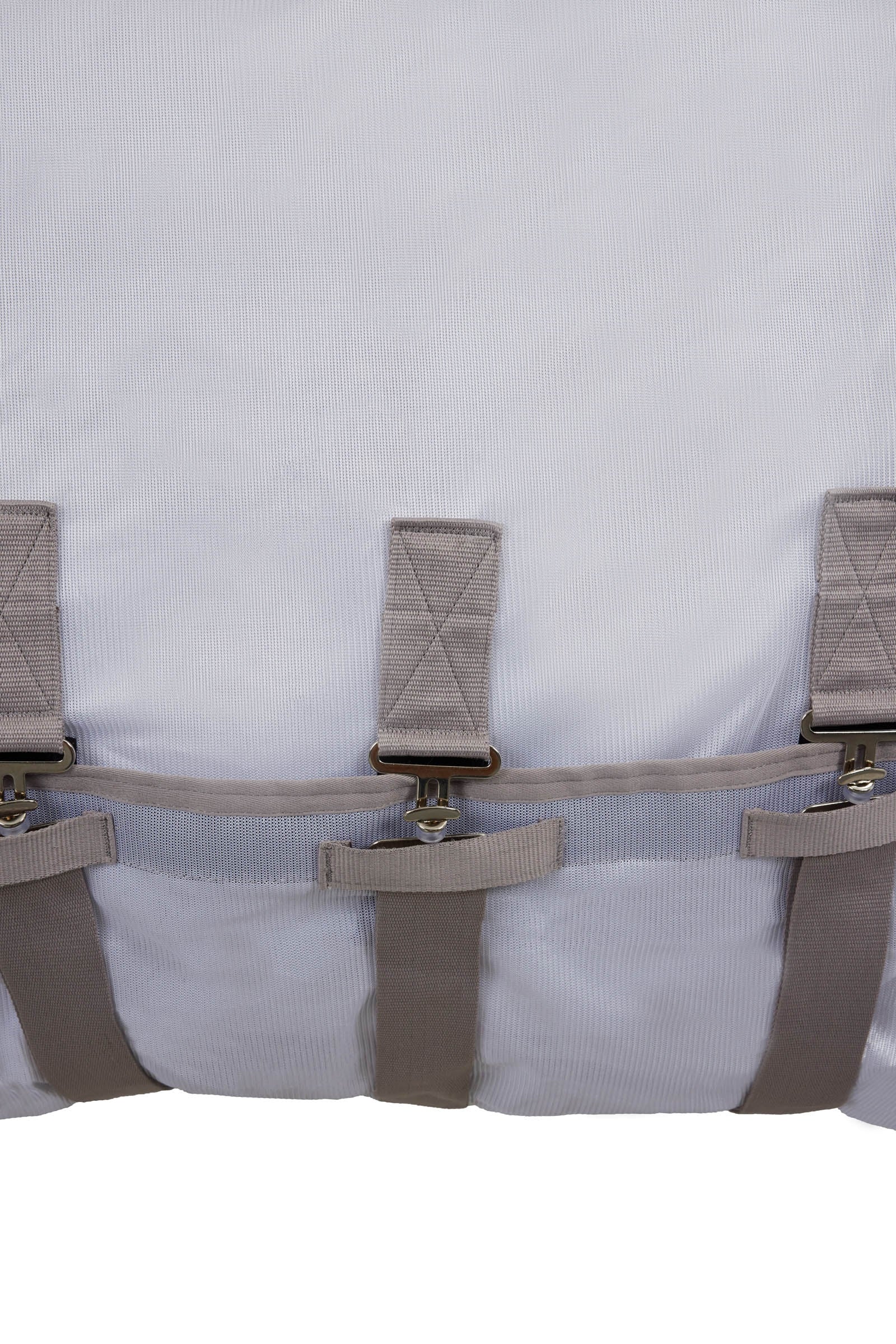 Pack shot 3