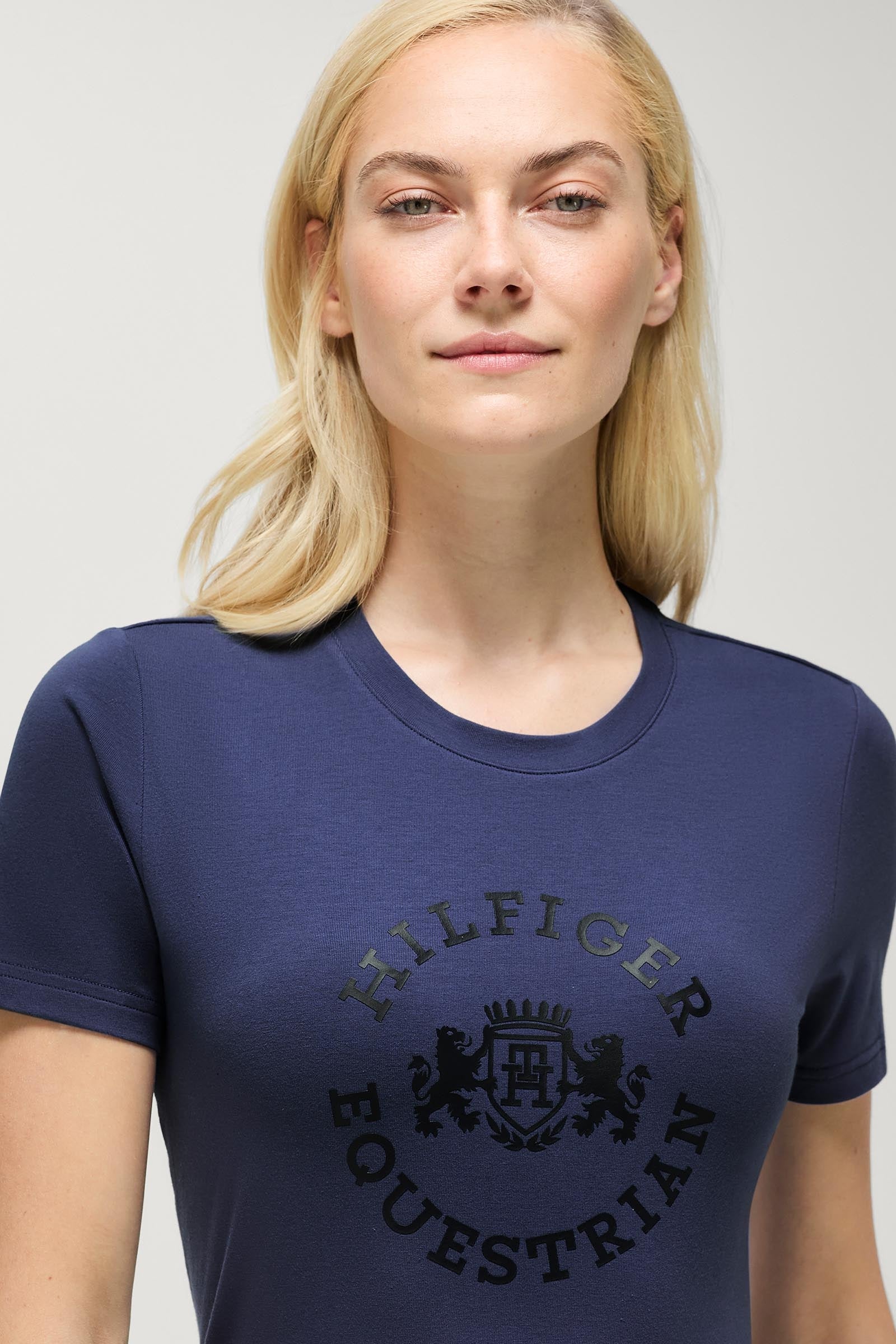 Model shot 3
