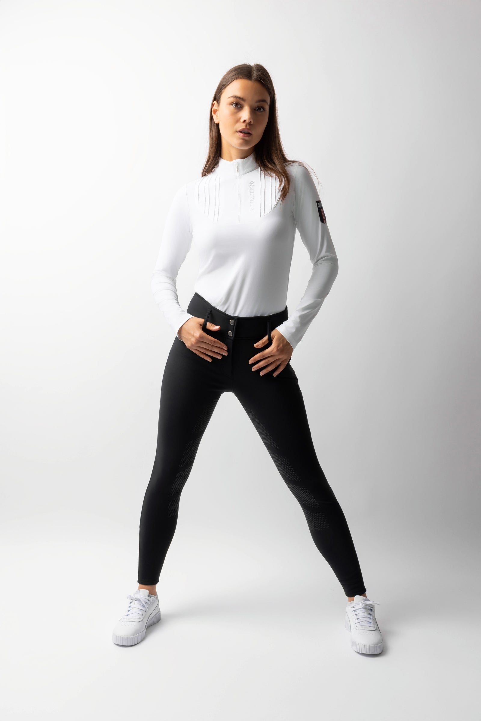Model shot 2