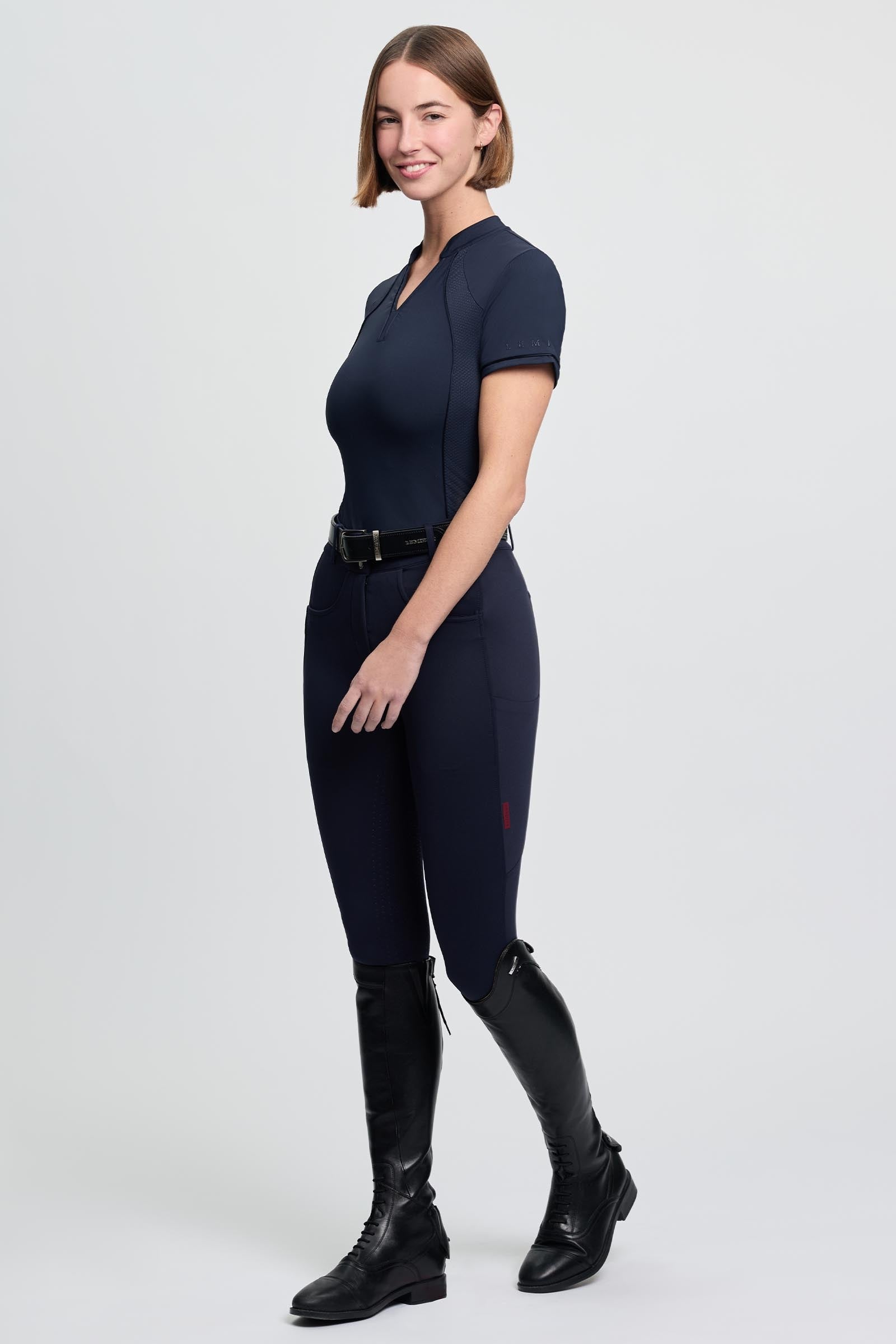 Model shot 3