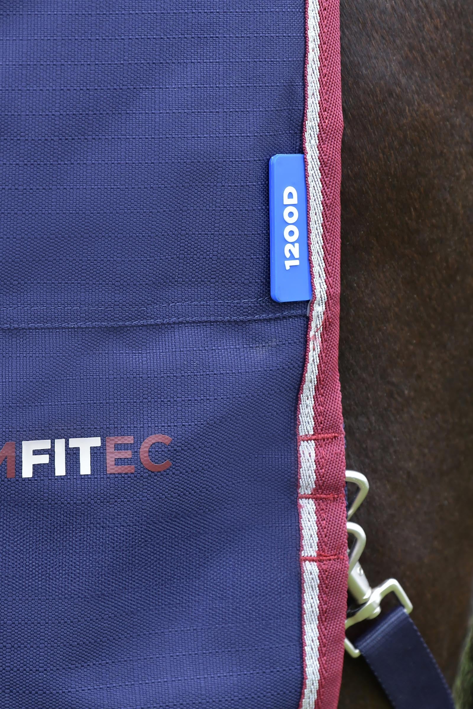 Weatherbeeta Comfitec Essential Turnout Rug With Fixed Neck, 220g Horse Rugs
