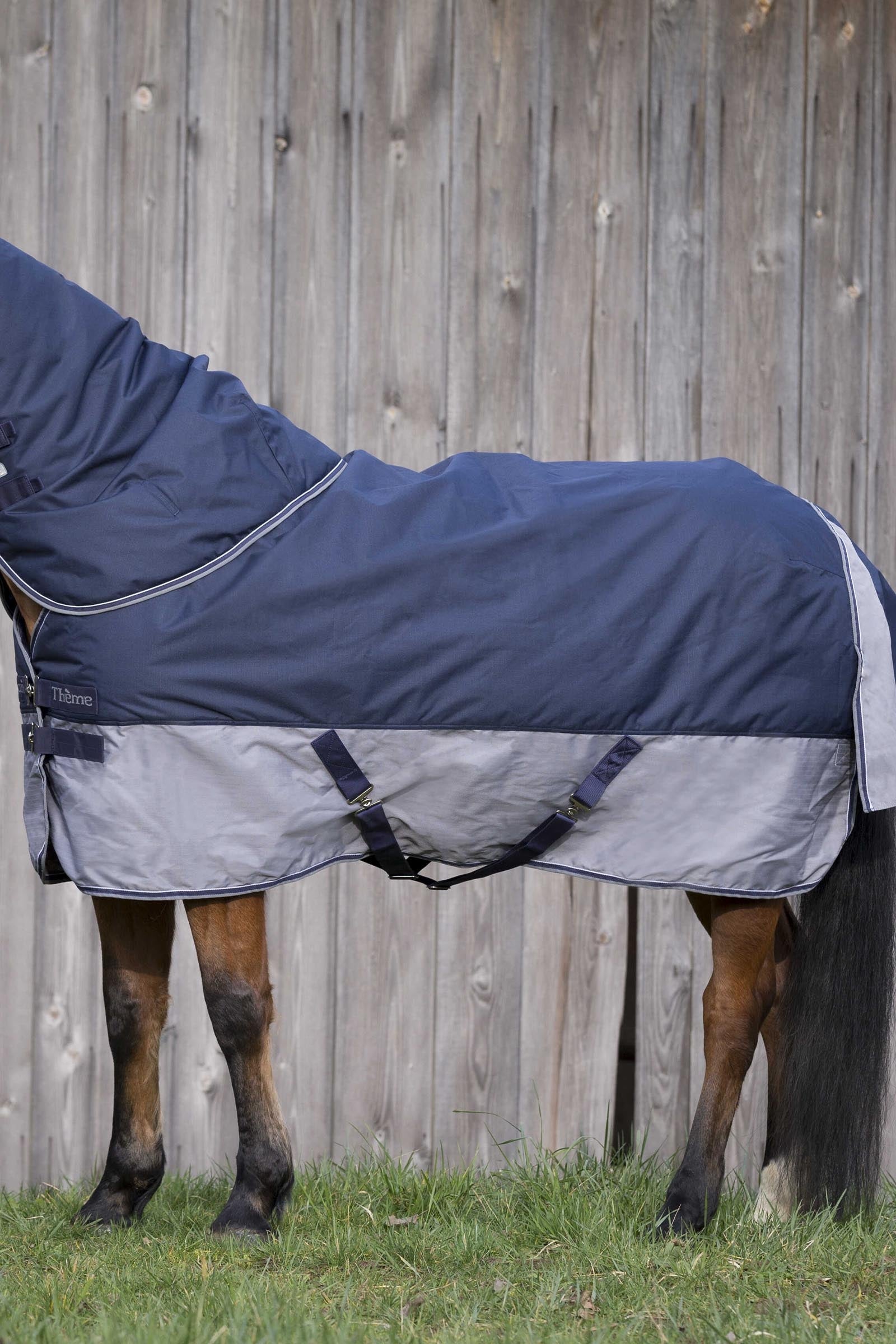 EQUITHÈME TYREX 600D Turnout Rug, 0 g Horse Rugs