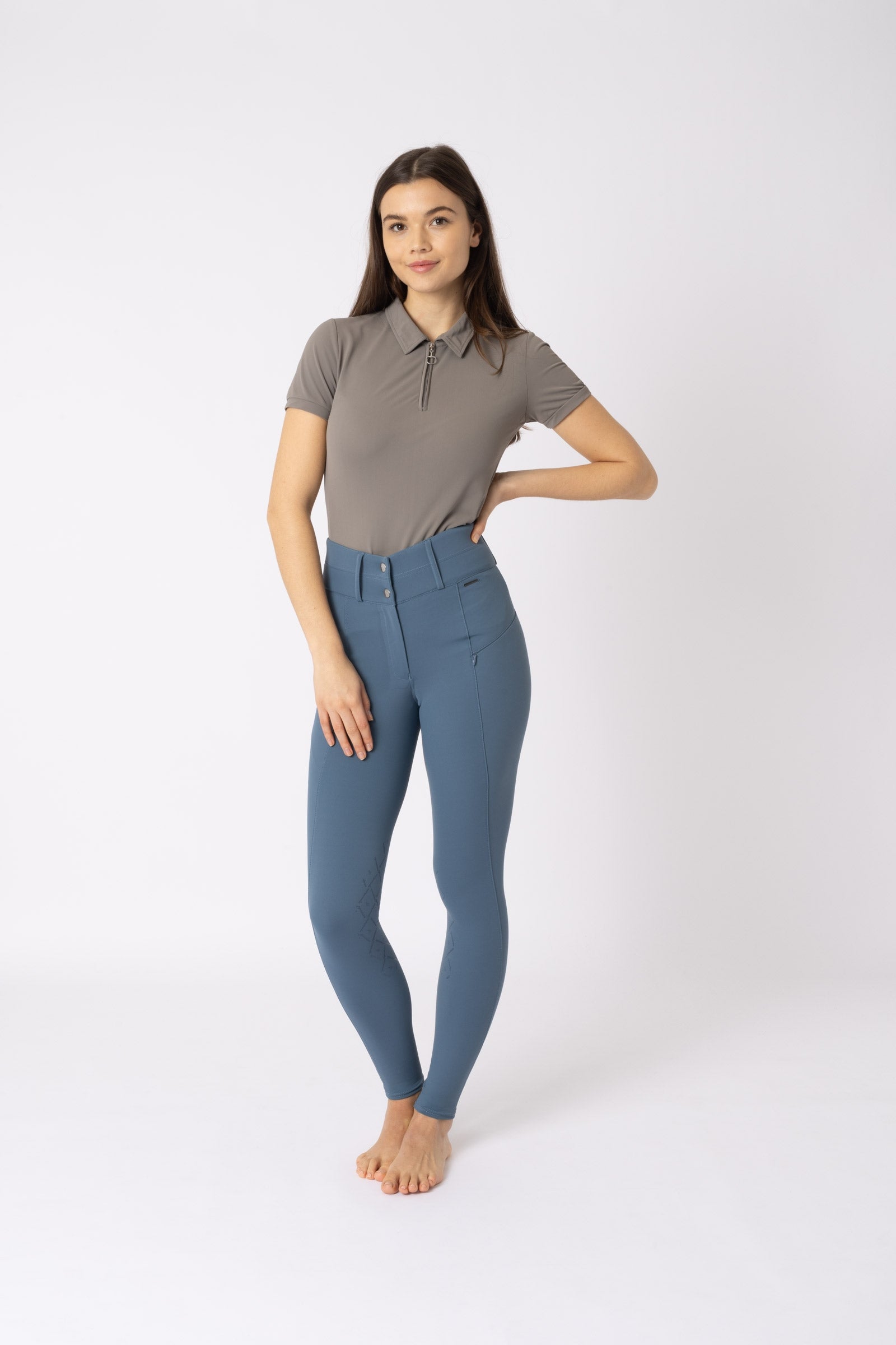 Model shot 2