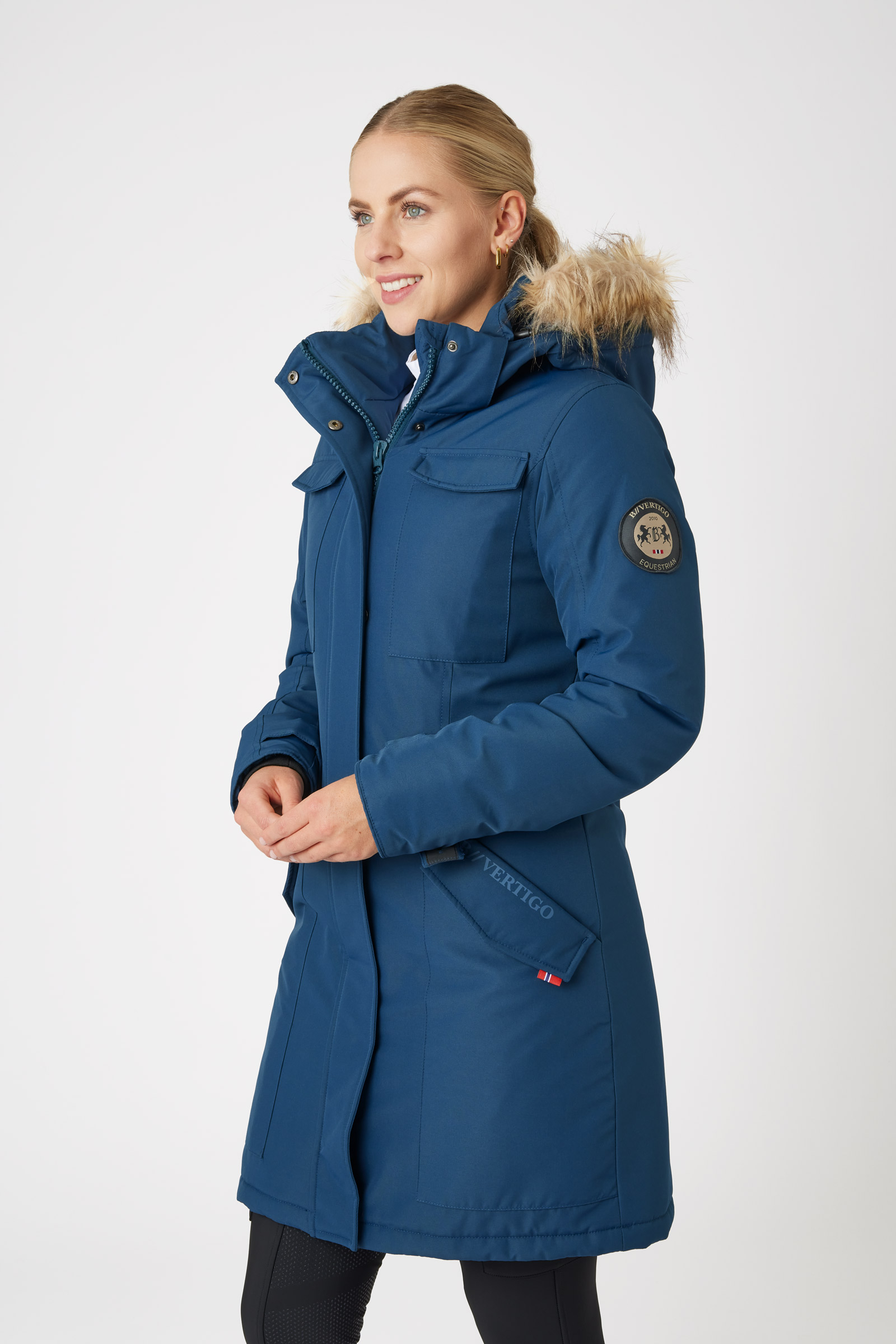 Jackets For Women - Get Upto 40% Off on Winter Jacket & Fleece